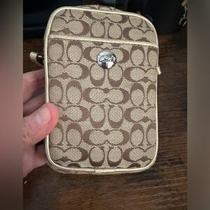 Coach wallet brown with baby pink interior